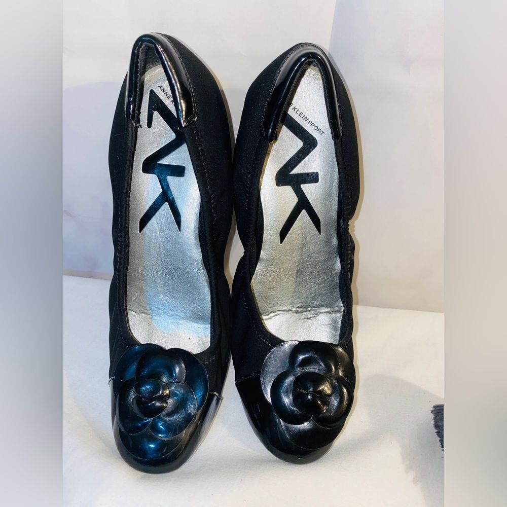 Ann Klein Sport Women's 9.5M Black Stretch Elastic Fabric Upper Wedges